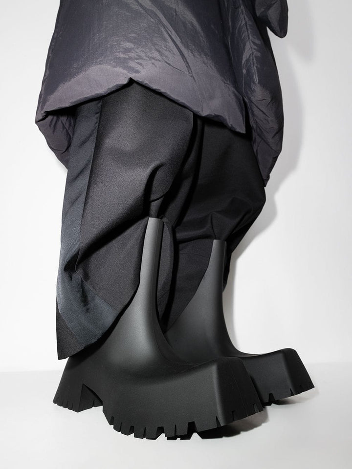 Boots 39 Balenciaga Boots Black Brand