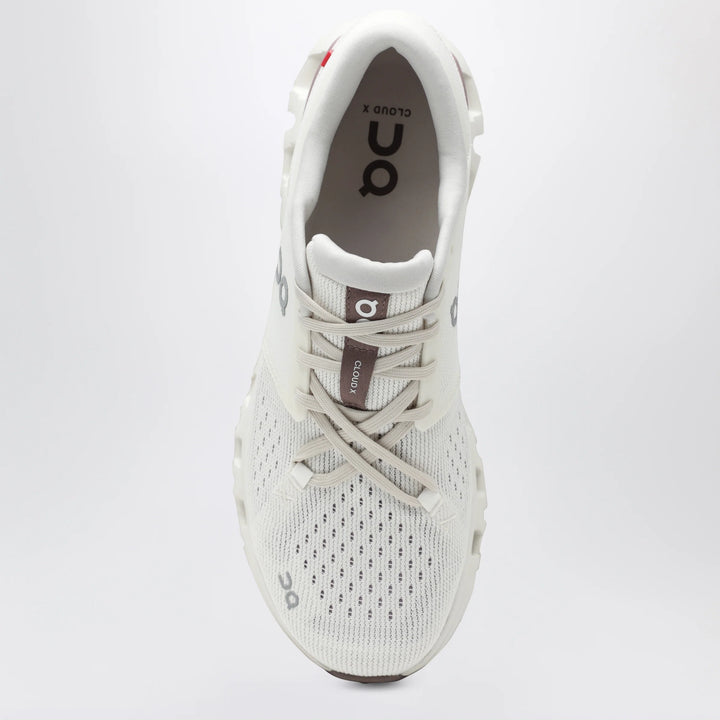 On - Cloud X 4 Ivory/Heron Sneakers