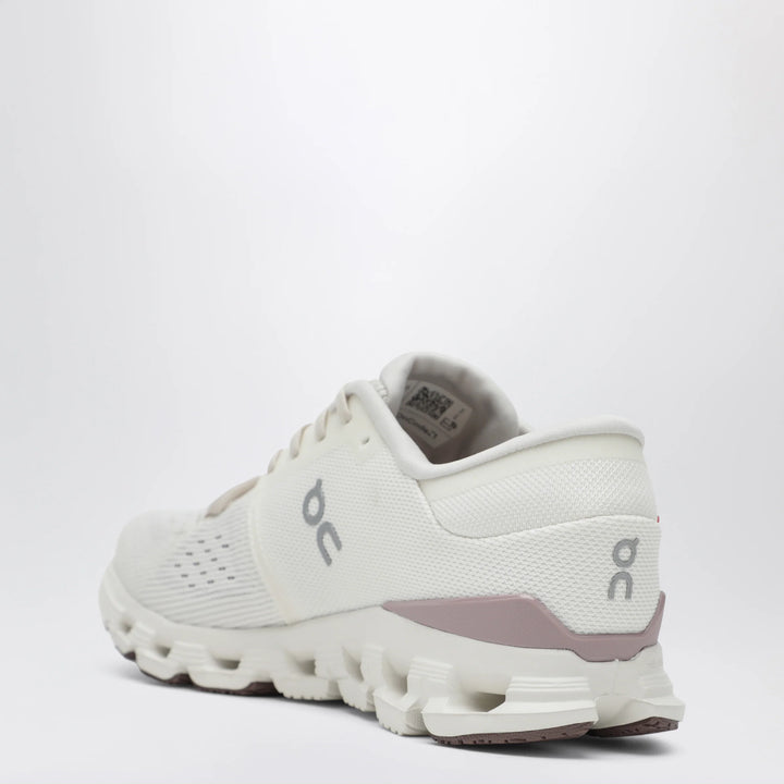 On - Cloud X 4 Ivory/Heron Sneakers