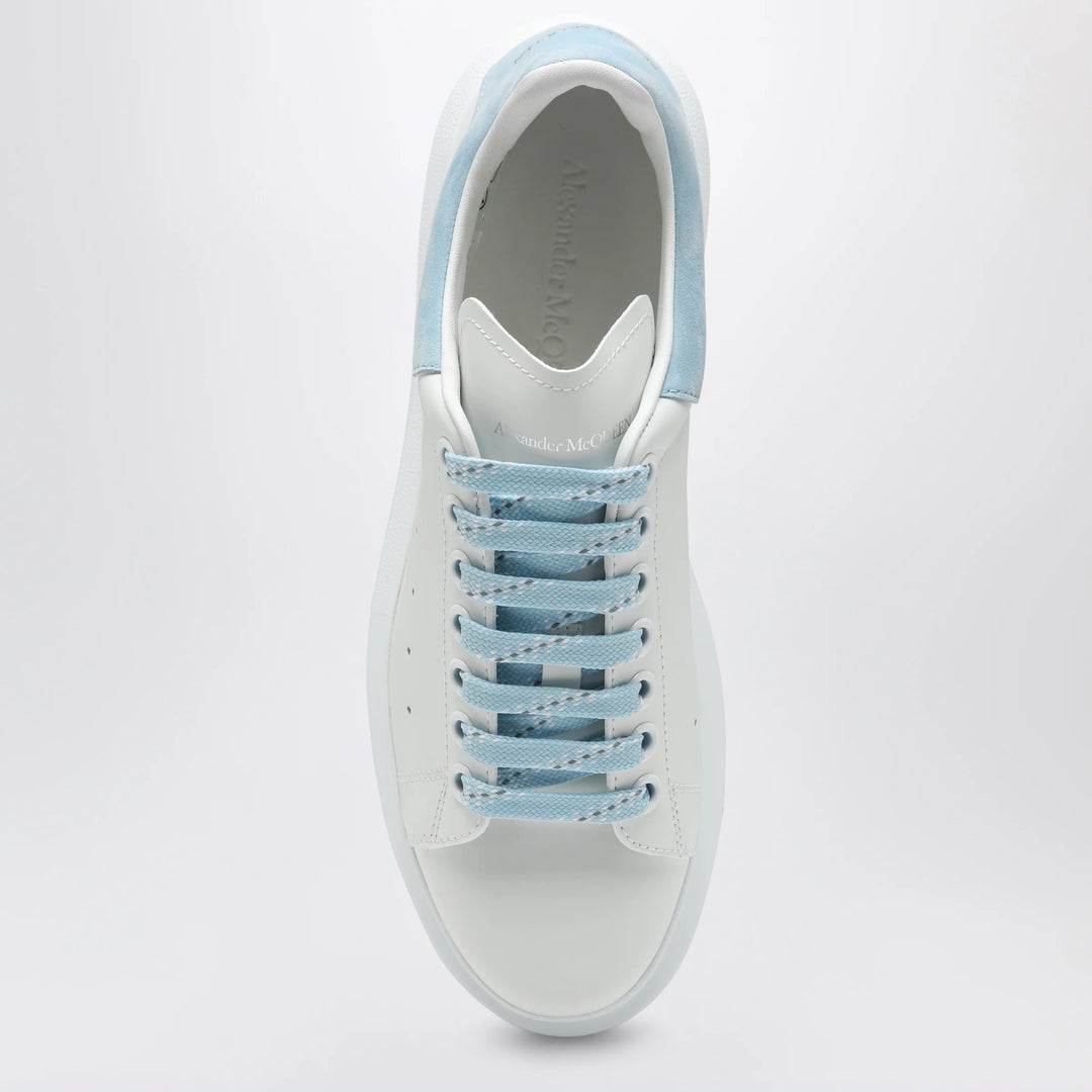 Alexander McQueen - Oversize sneakers in white/powder blue