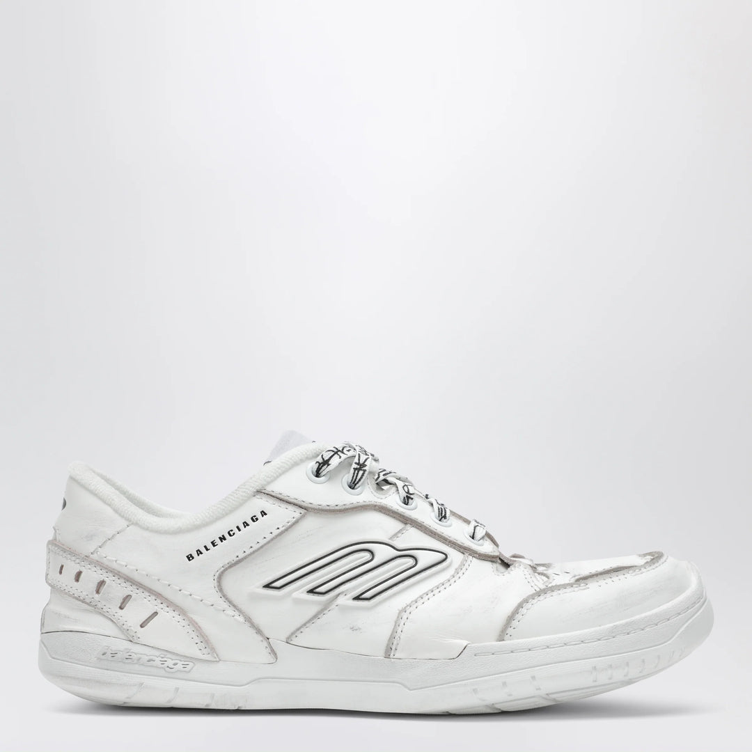 Balenciaga - Hamptons Worn-Out Mid white Sneakers