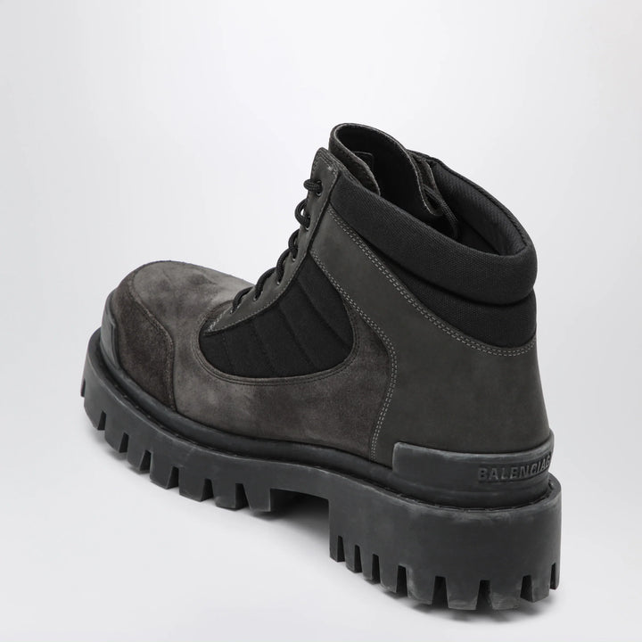 Balenciaga - Combat Strike low lace-up suede boots brown/black