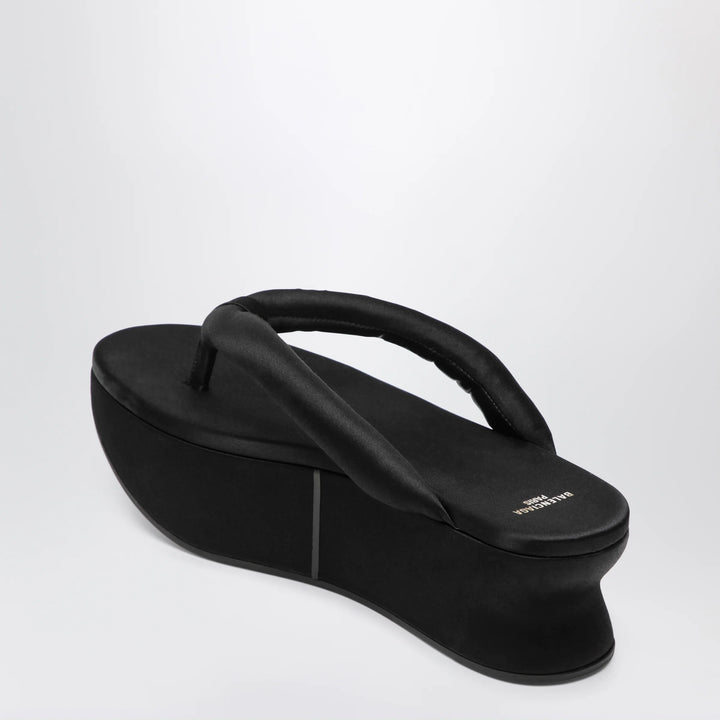 Balenciaga - Gaeta thong sandals in satin, black
