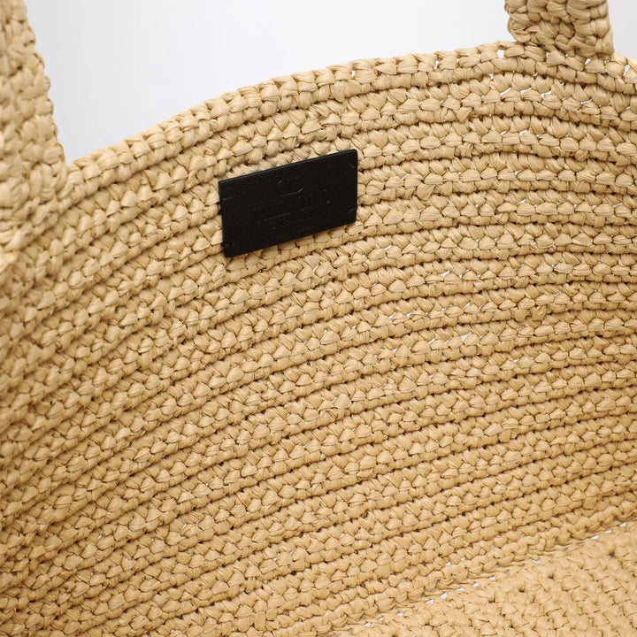 Valentino Garavani - Viva Superstar Crochet medium natural/black bag