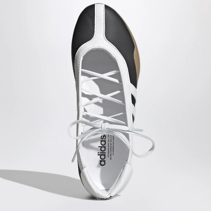 adidas Originals - Mei Core Black/Cloud White/Gum Taekwondo trainers