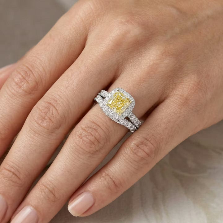 LEIBISH 1.01ct Fancy Light Yellow Cushion Halo Diamond Ring Set Brand Ring