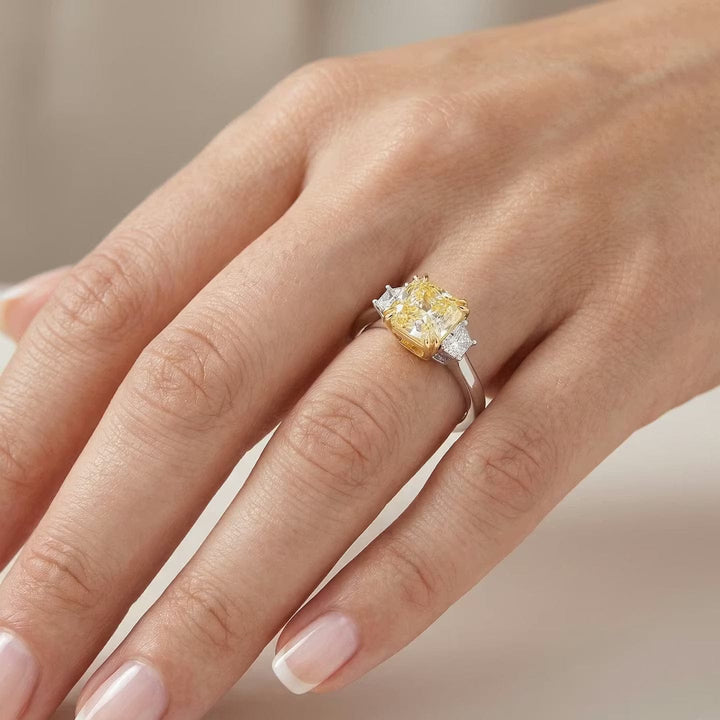 LEIBISH 1.50ct Fancy Yellow Cushion Three-Stone Diamond Ring Brand Ring