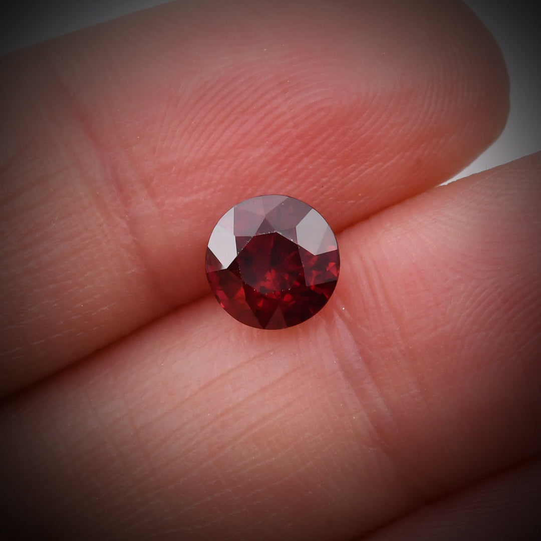 2.01 Carat Red MOZAMBIQUE Round Ruby CD